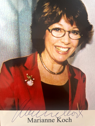 Marianne koch autogramm - autogramm, 10x15